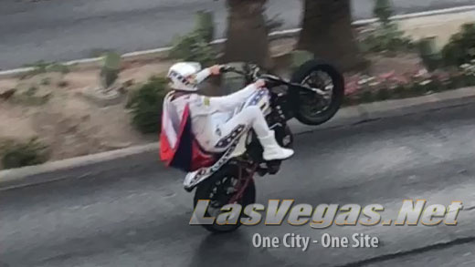 travispastranashowingoffhismotorskills_520 travispastranashowingoffhismotorskills_520